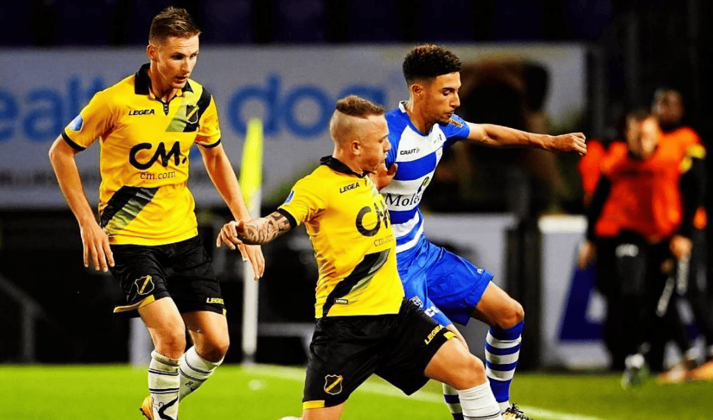 一位来自布 一位来自布