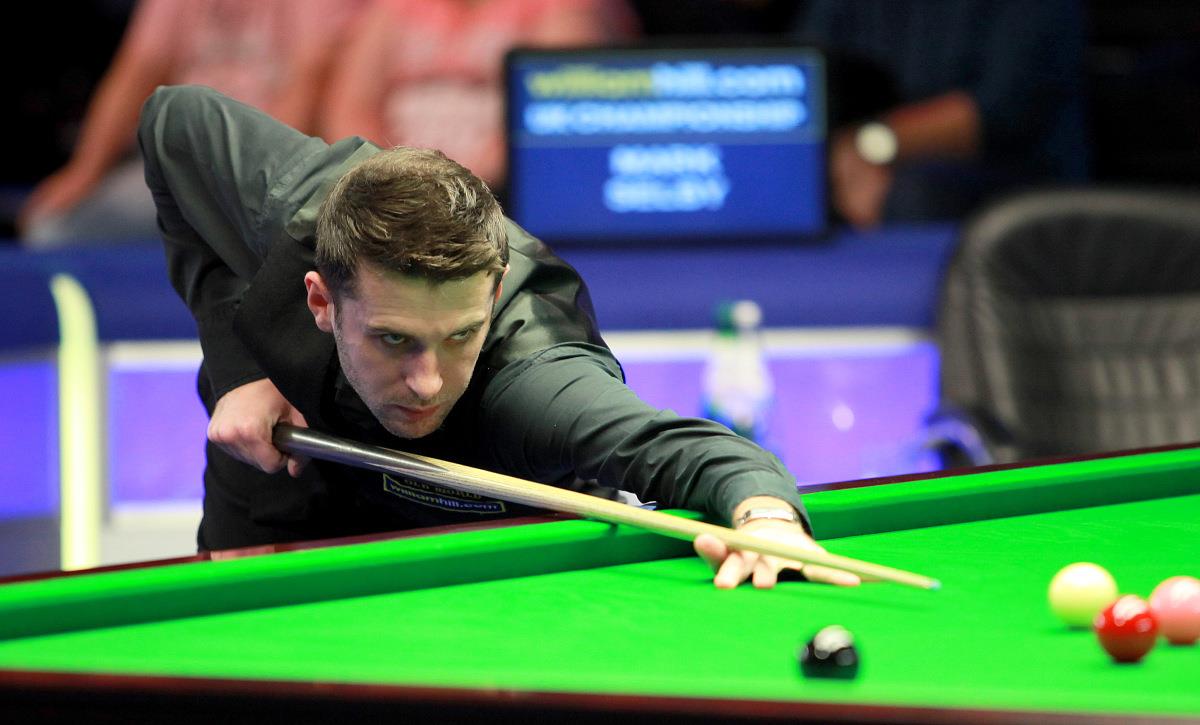 月费包围的 月费包围的